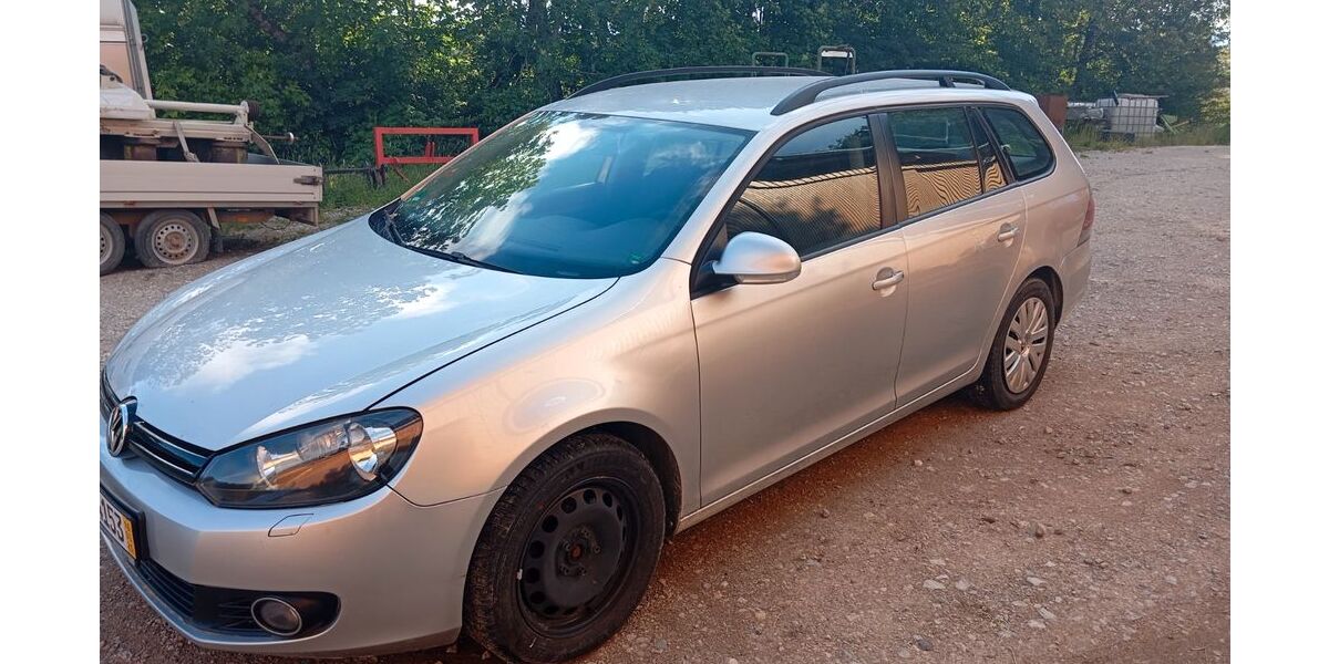 VW Golf 270.000 km 3.900 &euro; Sonnenbühl 72820