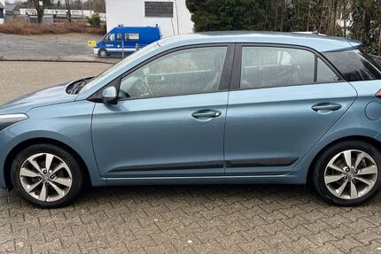Hyundai i20 86.612 km 9.500 &euro; Schwelm 58332