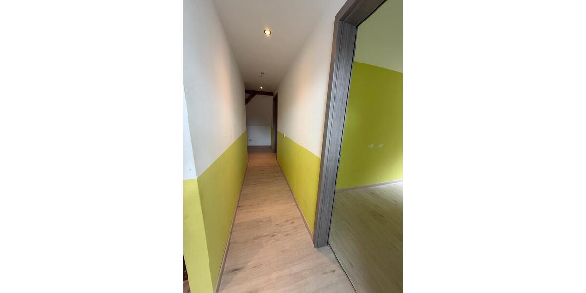 Mehrfamilienhaus, Wohnhaus Hüllhorst - 8 Zimmer, 244 m&sup2;, 1.990&euro; | Angebot:26533419