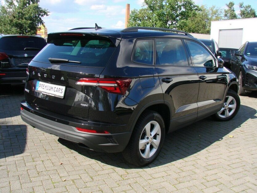 Skoda Karoq 2.0TDi Style 4x4 ACC Navi Kamera 24.001 km 29.980 € Falkensee 14612