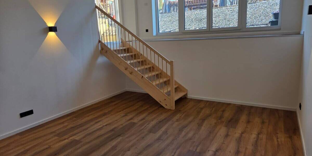 Einfamilienhaus Burghausen - 8 Zimmer, 298 m&sup2;, 1.180.000&euro; | Angebot:26730817