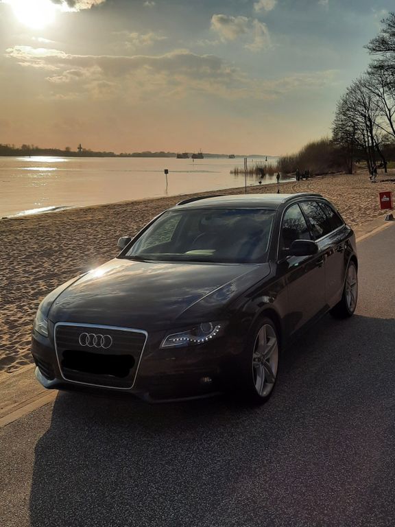 Audi A4 305.218 km 6.900 € Berge 49626