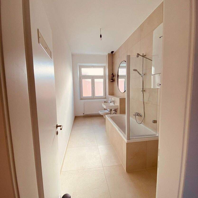 Helle, sanierte 3 Zimmerwohnung in der Innenstadt! 3 zimmer