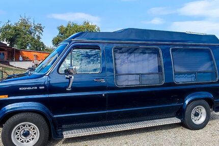 Ford Econoline 118.000 km 9.900 &euro; Waldsassen 95652