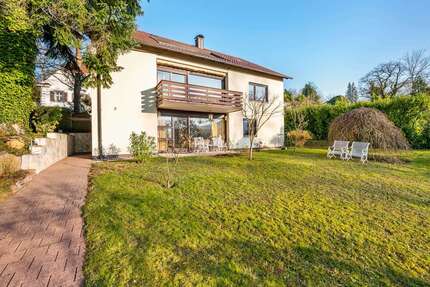 Haus zum Kaufen in Baden-Baden 1.180.000 € 259 m² 9 zimmer