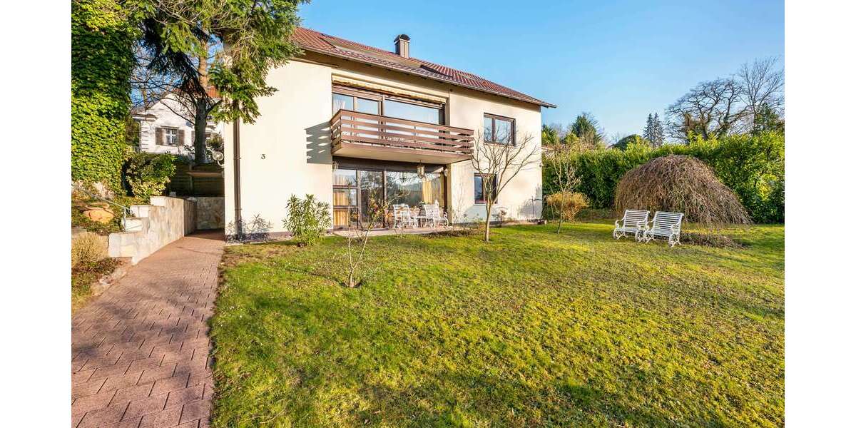 Haus zum Kaufen in Baden-Baden 1.180.000 € 259 m² 9 zimmer