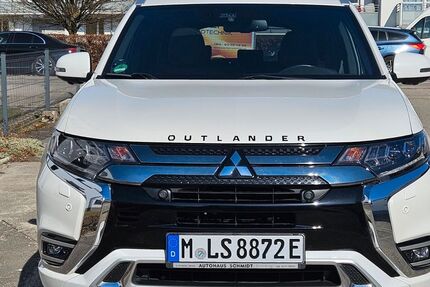 Mitsubishi Outlander 149.000 km 17.500 &euro; München 80997