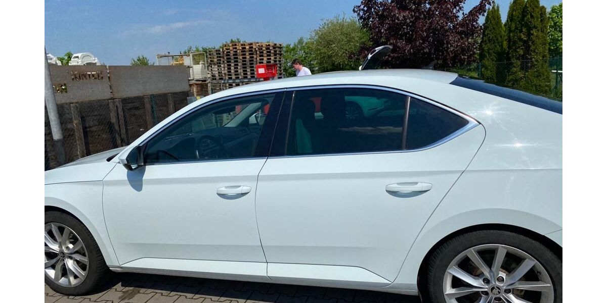 Skoda Superb 186.000 km 13.999 &euro; Ilsede 31241