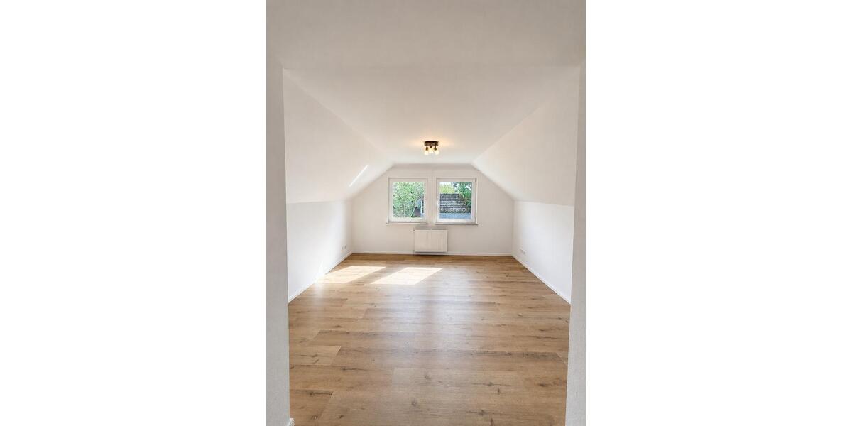 Dachgeschoßwohnung Rheinbreitbach - 2 Zimmer, 73 m&sup2;, 850&euro; | Angebot:26678199