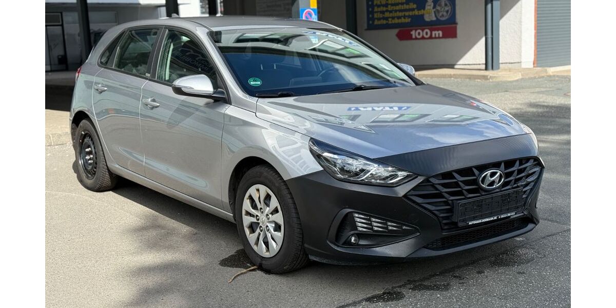 Hyundai i30 193.800 km 8.900 € Salzgitter 38229