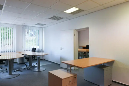 Helle Büroeinheit (ca. 50 m²) mit zwei verbundenen Räumen zimmer