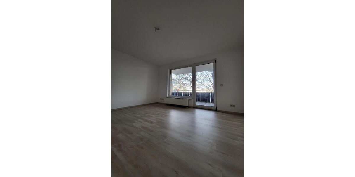 Erdgeschoßwohnung Dessau-Roßlau Dessau - 3 Zimmer, 65 m&sup2;, 490&euro; | Angebot:23356082