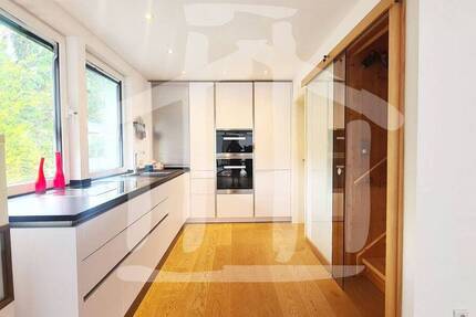 Haus Zirndorf Weinzierlein - 7 Zimmer, 237 m&sup2;, 775.000&euro; | Angebot:26345900