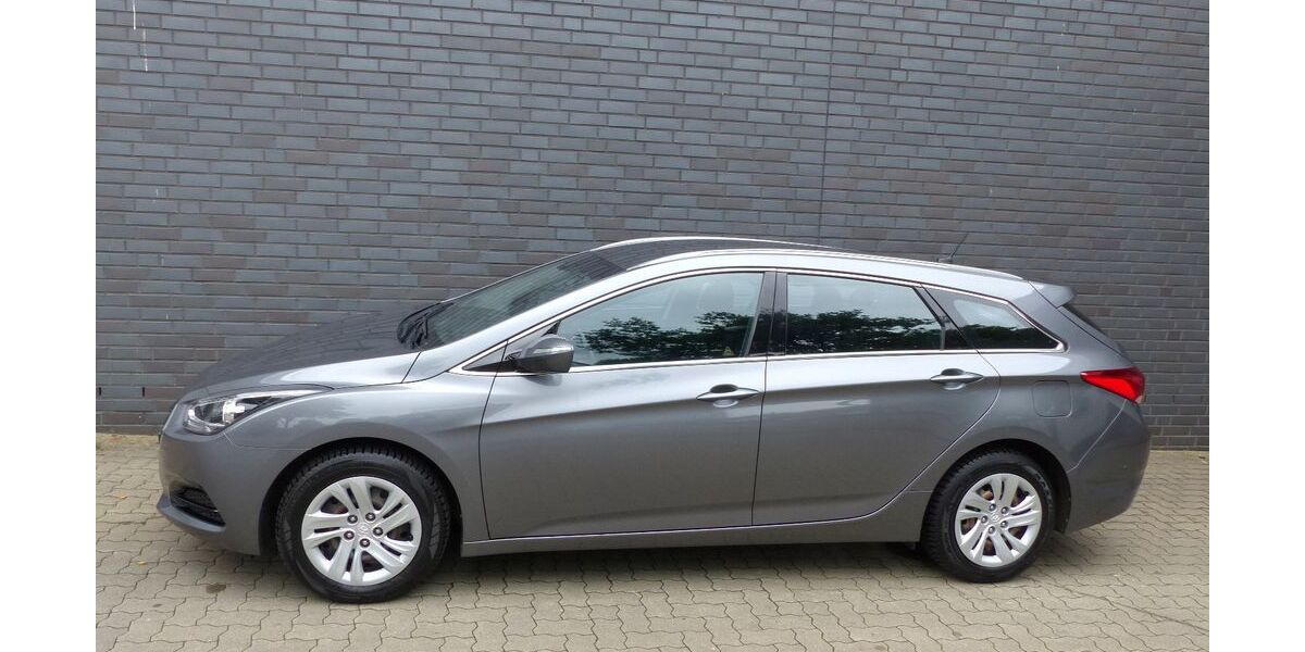 Hyundai i40 92.700 km 10.500 &euro; Hannover 30179
