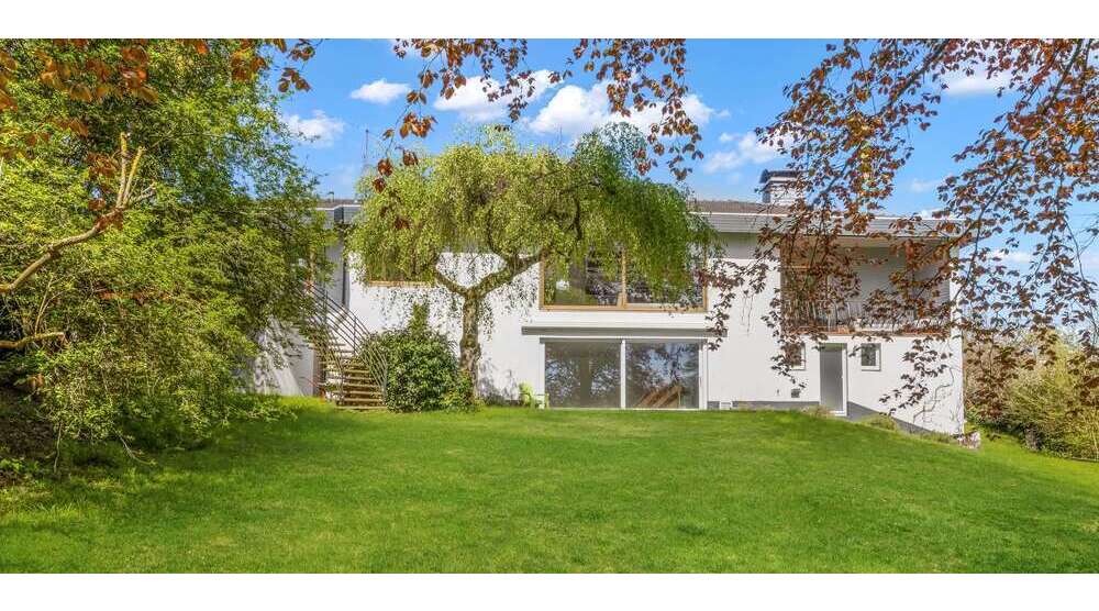Haus zum Kaufen in Overath 820.000 € 258 m²