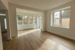 Helle 4-Zimmer-Wohnung mit kleinem Garten und Stellplatz – Erstbezug nach Sanierung