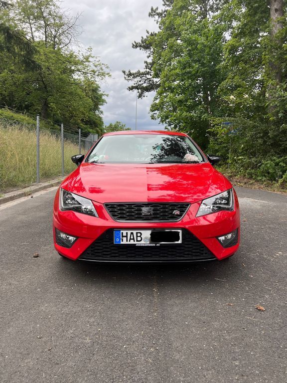 Seat Leon 157.027 km 8.799 € Hammelburg 97762