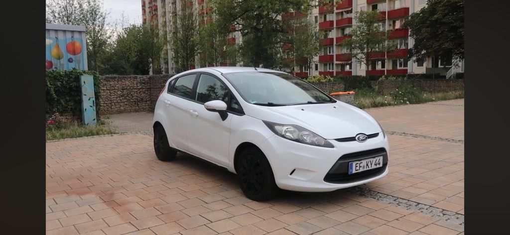 Ford Fiesta 146.800 km 2.300 &euro; Erfurt 99086