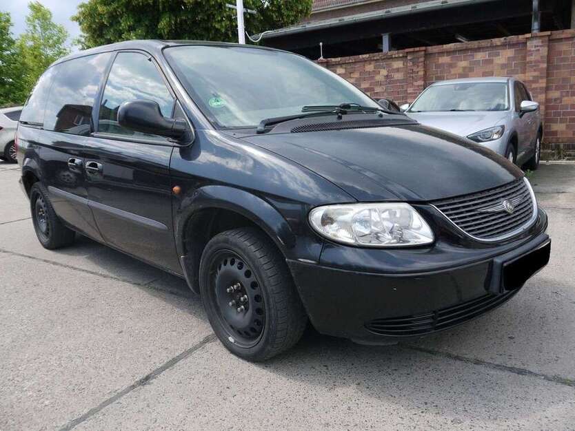 Chrysler Grand Voyager 255.000 km 1.999 € Berlin 12439