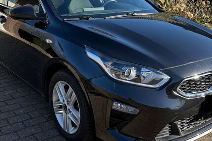 Kia ceed / Ceed 71.000 km 15.000 &euro; Norstedt 25884