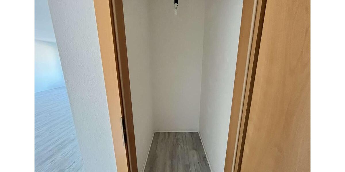 Etagenwohnung Halberstadt - 2 Zimmer, 64 m&sup2;, 349&euro; | Angebot:25791446