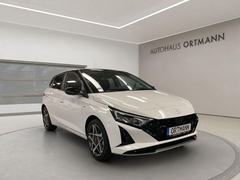 Hyundai i20 2.600 km 23.990 € Wissen 57537