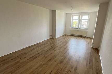 Wohnung Gera Ostviertel - 4 Zimmer, 114 m&sup2;, 699&euro; | Angebot:27459475
