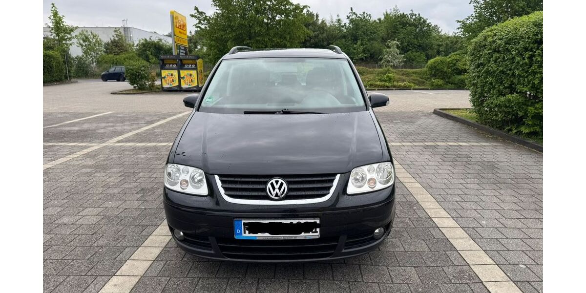 VW Touran 286.000 km 2.900 &euro; Sarstedt 31157