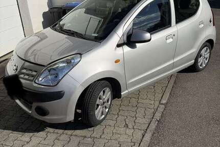Nissan Pixo 88.000 km 3.500 &euro; Oggelshausen 88422
