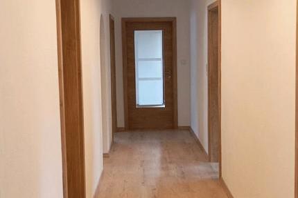 Wohnung Ascha - 3 Zimmer, 95 m&sup2;, 750&euro; | Angebot:26615836