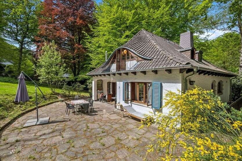 Haus zum Kaufen in Rosengarten 1.190.000 € 130.04 m² 5 zimmer
