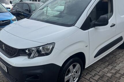 Peugeot Partner 151.998 km 6.999 &euro; München OT Aubing-Lochhausen-Langwied 81243