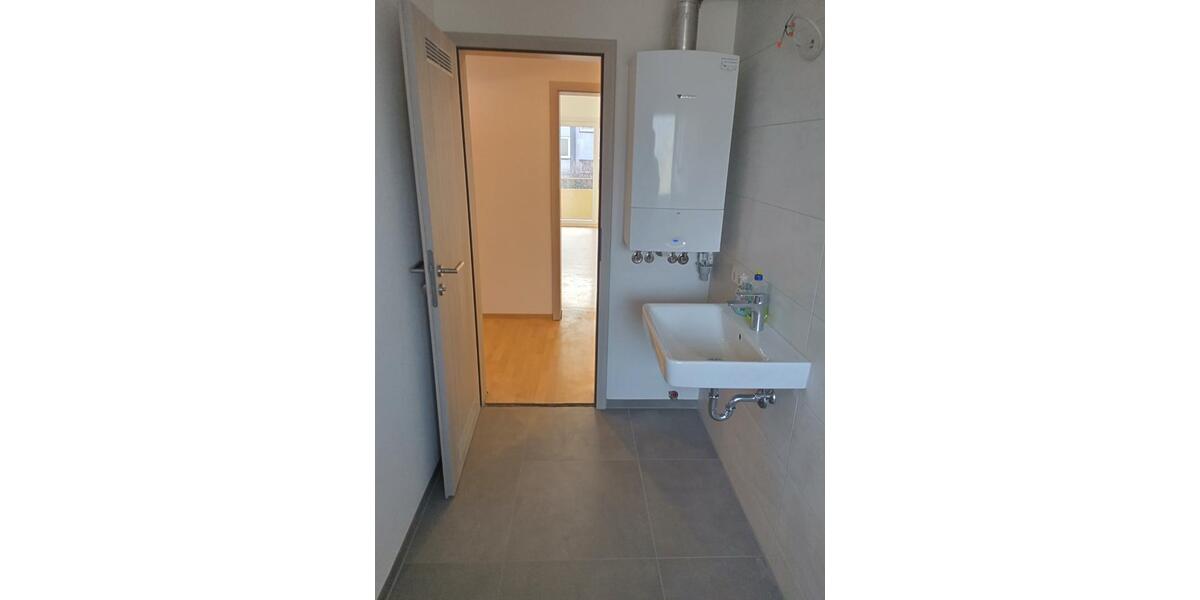 Neuwertige Wohnung mit Charme , ab sofort zu verkaufen 3 zimmer