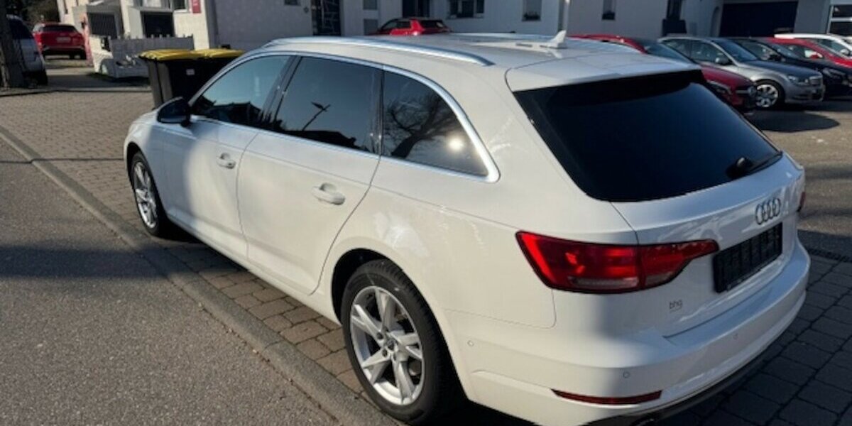 Audi A4 2.0 g-tron sport s-tronic Erdgas 154.836 km 12.500 &euro; Neckarsulm 74172