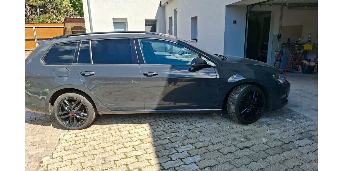 VW Golf 113.500 km 10.500 &euro; Leipzig 04319