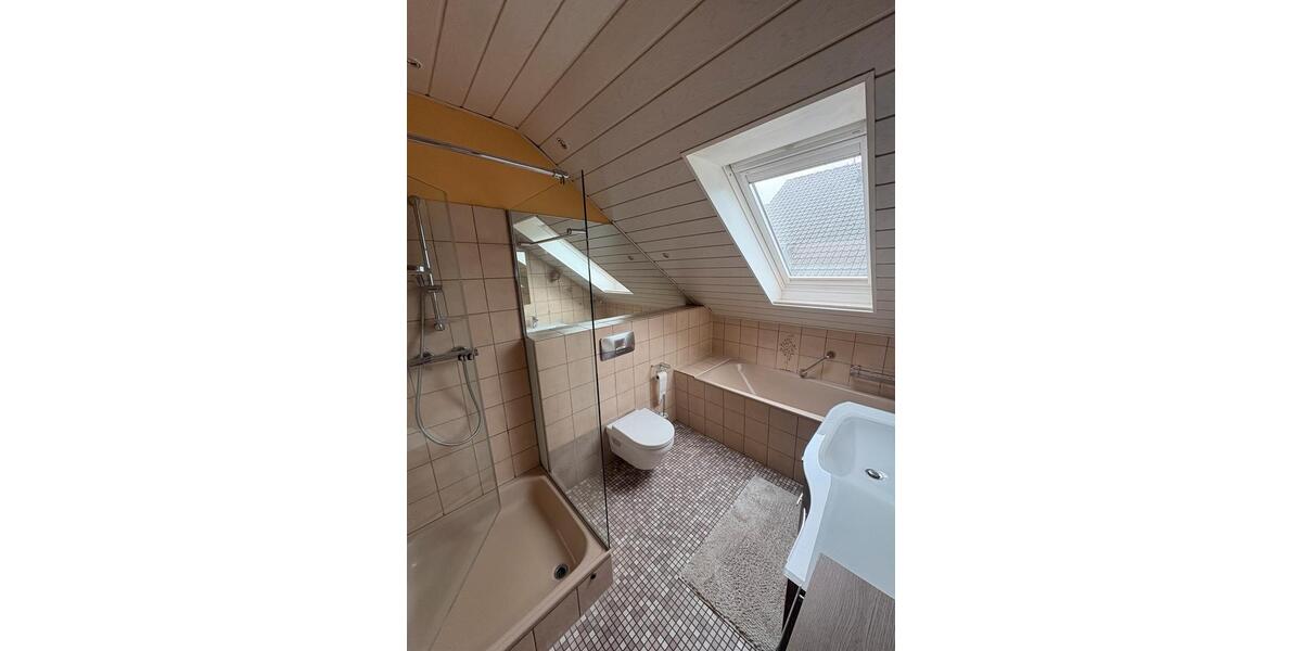 Dachgeschoßwohnung Minden Kuhlenkamp - 3 Zimmer, 88 m&sup2;, 1.301&euro; | Angebot:26339871