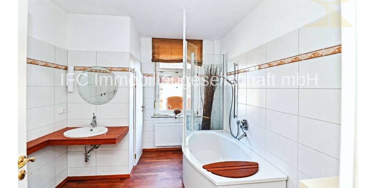 Mehrfamilienhaus, Wohnhaus Raguhn-Jeßnitz Jeßnitz - 7 Zimmer, 153 m&sup2;, 225.000&euro; | Angebot:26502933