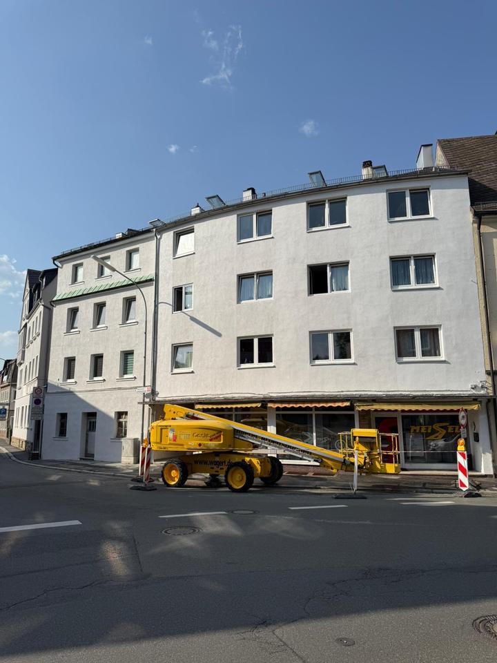 Top kernsaniertes Mehrfamilienhaus mit 6,2% Rendite in Münchberg