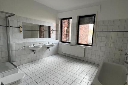 Wohnung Arnsberg Rusch - 4 Zimmer, 150 m&sup2;, 810&euro; | Angebot:26675424