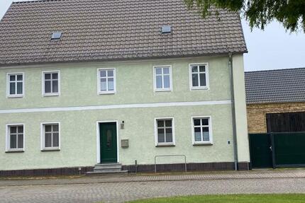Haus Jessen (Elster) - 7 Zimmer, 200 m&sup2;, 250.000&euro; | Angebot:26565442