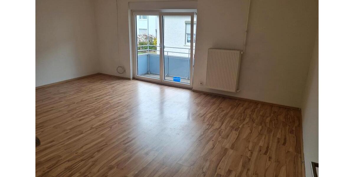 4 Zimmerwohnung in Lohr-Lindig zu vermieten (wird renoviert) zimmer