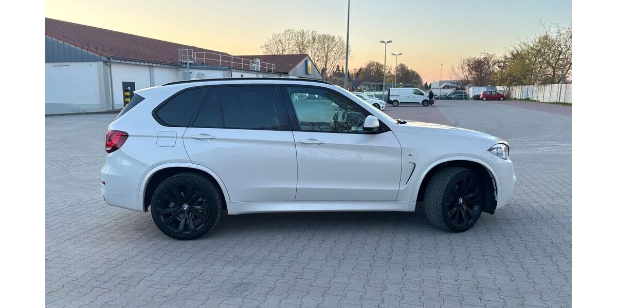 BMW X5 217.000 km 20.000 &euro; Berlin 13353