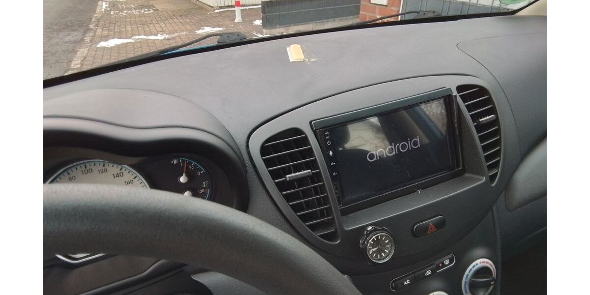 Hyundai i10 54.100 km 3.600 &euro; Berlin 13591