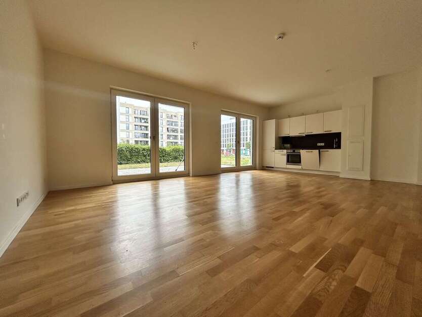 Wohnung zum Mieten in Berlin 2.389 € 108.58 m²