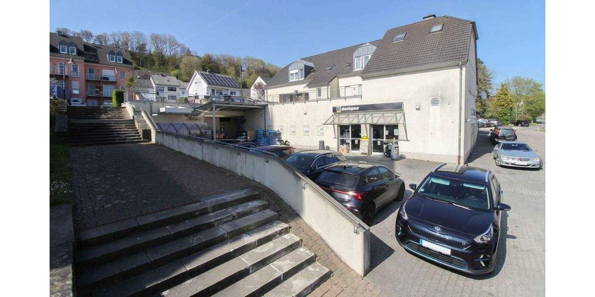 Gepflegtes, voll vermietetes Wohn- und Geschäftshaus mit 5 Einheiten in Trierweiler zimmer