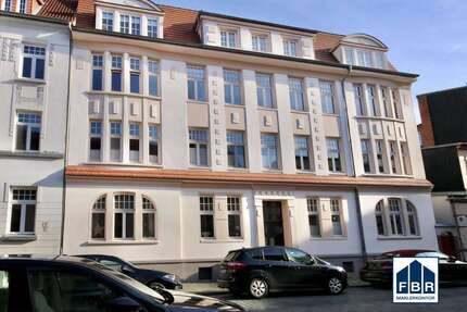 Wohnung zum Kaufen in Schwerin 74.900 € 36.24 m²