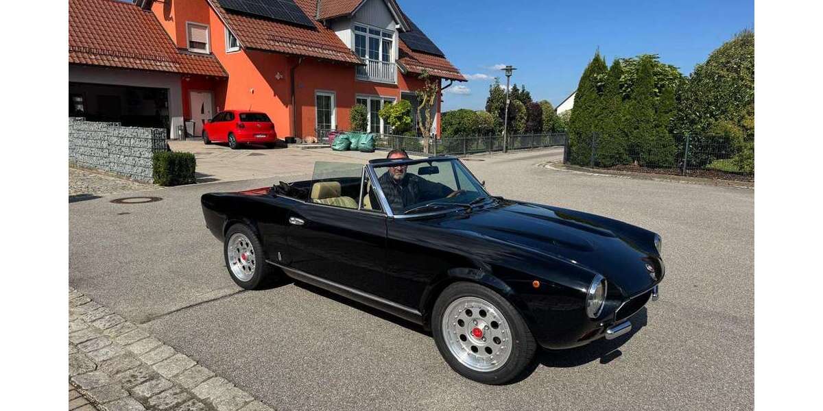 Fiat 124 Spider 94.000 km 16.900 &euro; regensburg 93047
