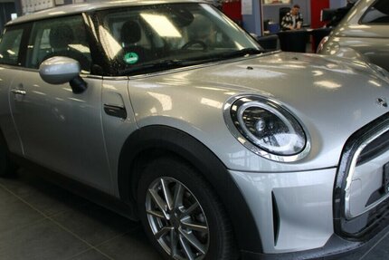 Mini Cooper Essential Trim - 8-Fach - 50.289 km 17.980 &euro; Euskirchen 53881