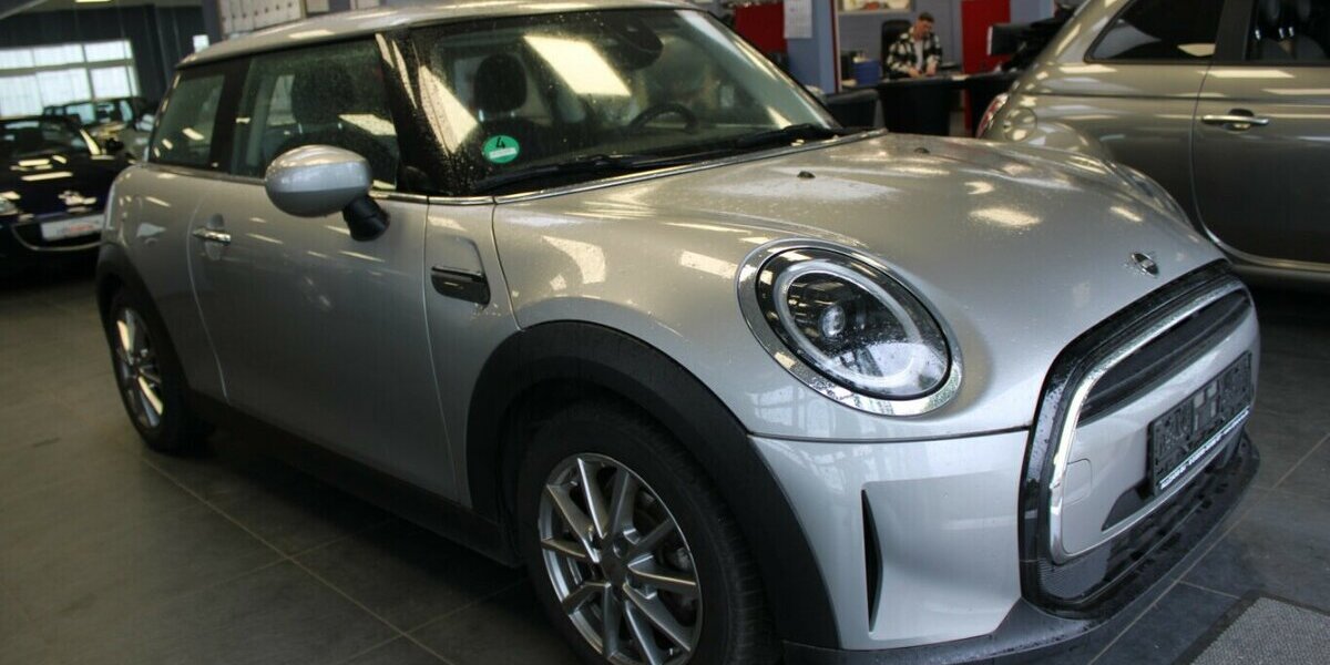 Mini Cooper Essential Trim - 8-Fach - 50.289 km 17.980 &euro; Euskirchen 53881