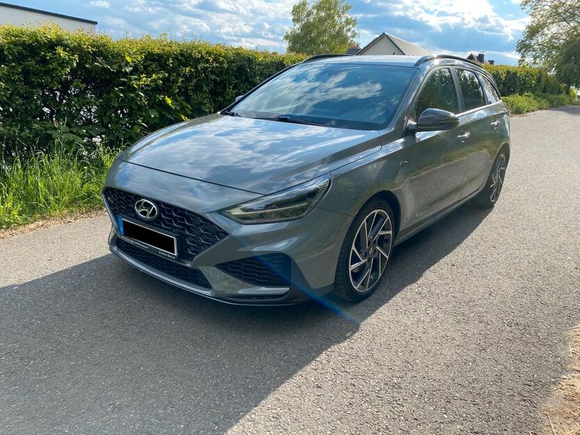 Hyundai i30 57.847 km 19.700 € Erndtebrück 57339